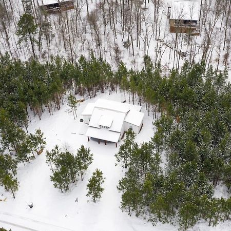 Bella Luna Cabin - Cozy Farmhouse Cabin, Private Deck, Swing Set, Fire Pit, Hot Tub Villa Broken Bow Exterior photo