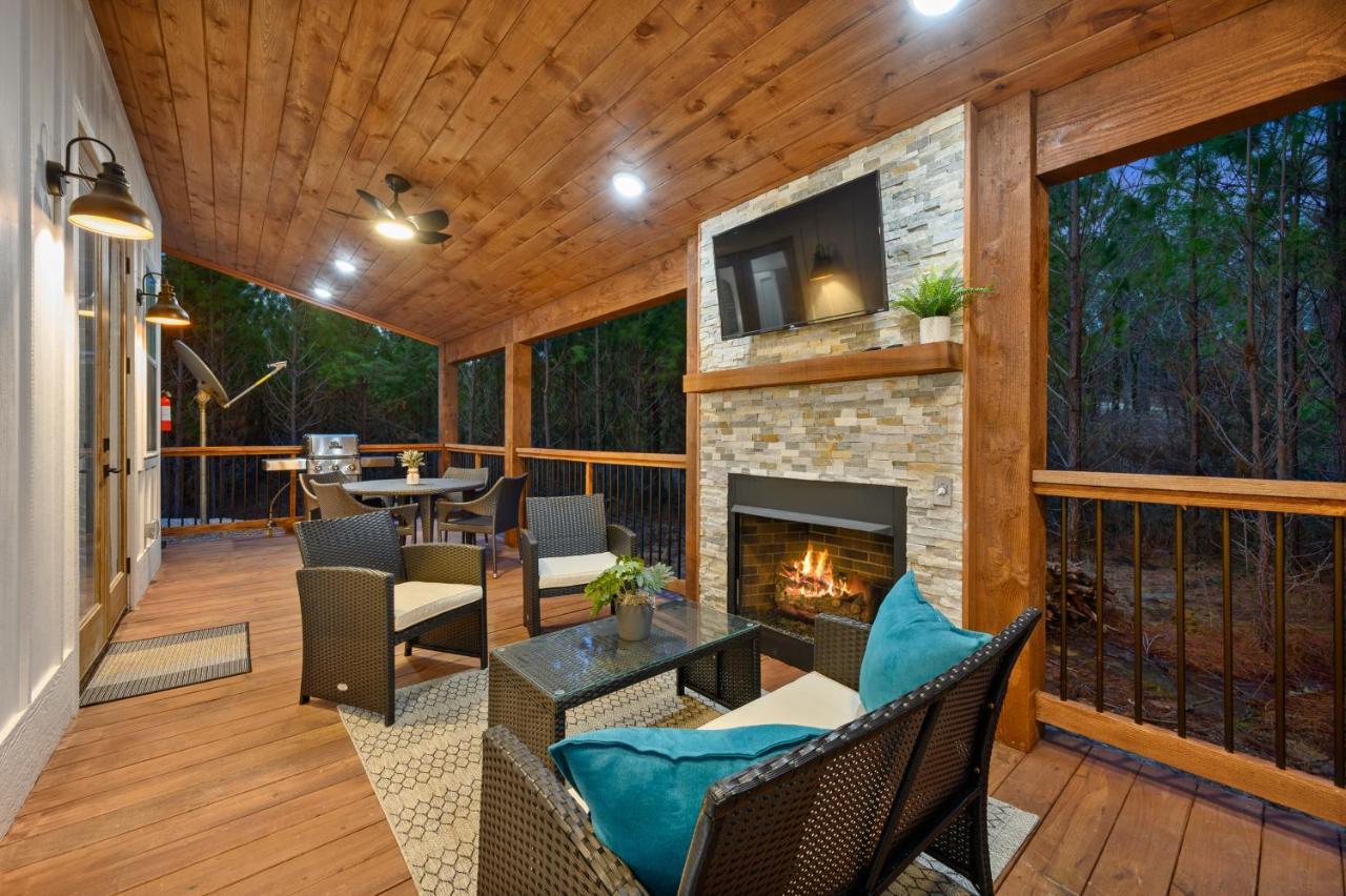 Bella Luna Cabin - Cozy Farmhouse Cabin, Private Deck, Swing Set, Fire Pit, Hot Tub Villa Broken Bow Exterior photo